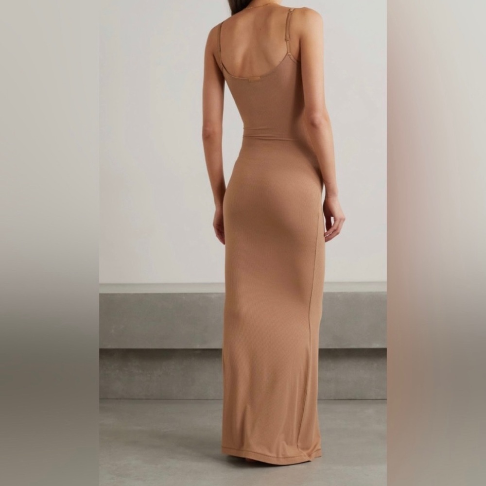 SKIMS Women Soft Lounge Long Slipdress NWOT in Limited Ed Camel Sz Large - Picture 3 of 6